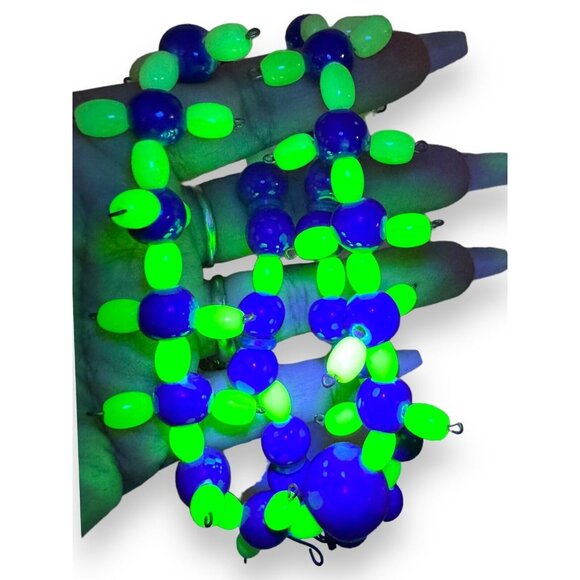 Vintage Green Uranium Glowing Glass Blue Ceramic Bead Necklace 21.5” Hook Clasp - Picture 10 of 10